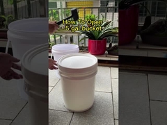 20L Lube Plastic Packing Bucket With Oil Nozzle , Lid And Arm Link