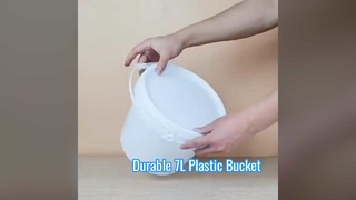 7L Plastic Paint Bucket With Lid Handle