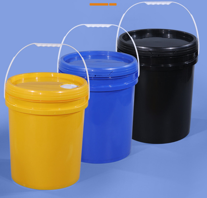 Lightweight Plastic Oil Bucket in Various Colors Eco Friendly with Lid