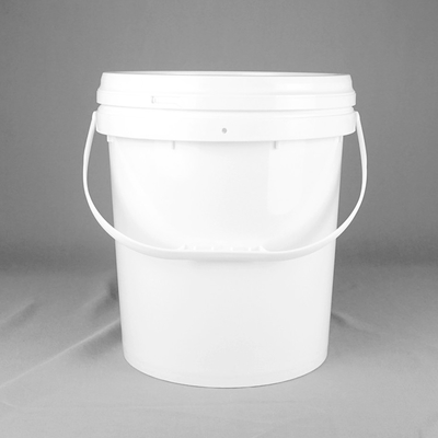 4.5 Gallon Round Plastic Bucket