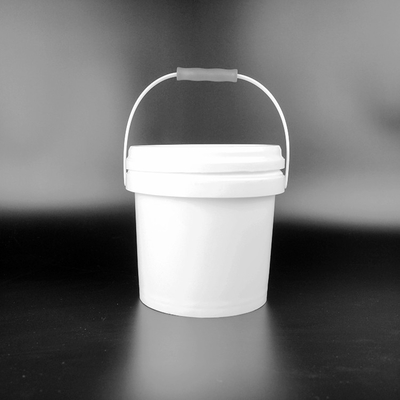 2L Food Storage BPA Free Bucket With Lid Durable Pet Food Packing