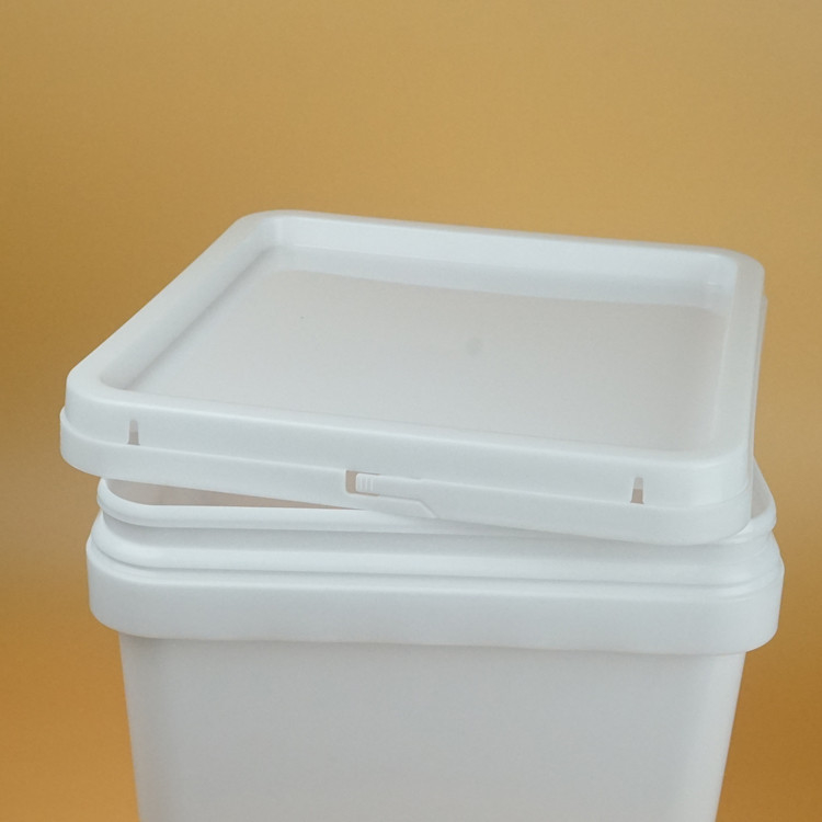 16.5L Food Grade Plastic Packaging Square Bucket With Lid And Handle