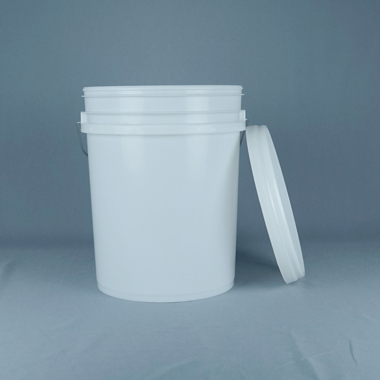 Industrial Grade Plastic Five Gallon Buckets Diameter 11.5 Inches Height 15.5 Inches