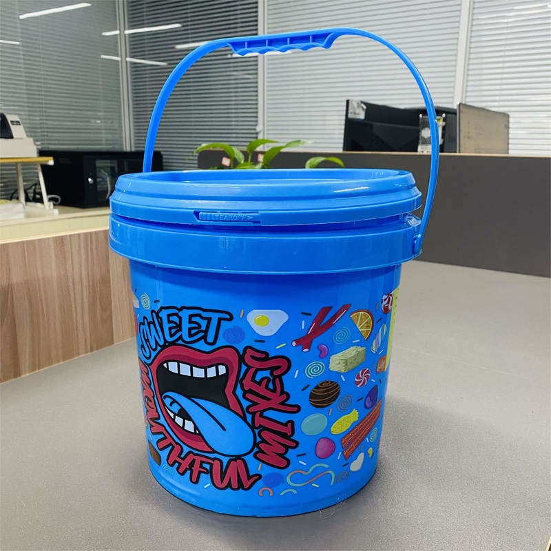 Round Plastic Food Grade Buckets Small With Convenient Handle