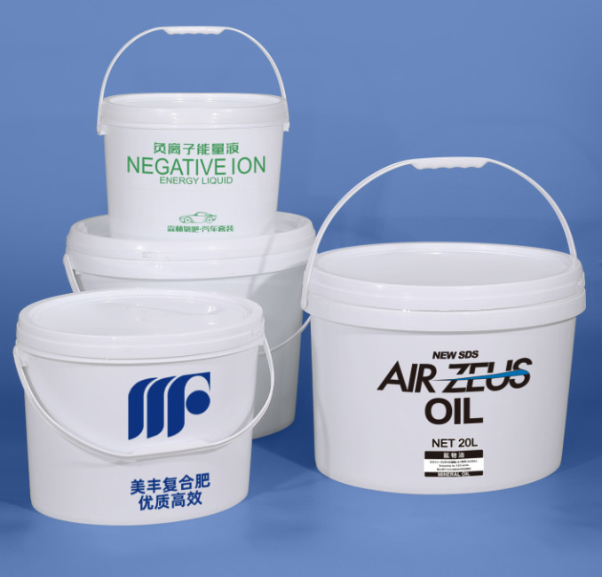 Frost Resistant Plastic Paint Bucket 1.2KG Round for All Surfaces and Materials