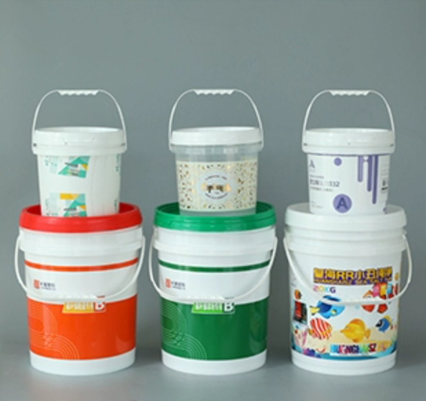 UV Resistant Plastic Fertilizer Bucket with Handle