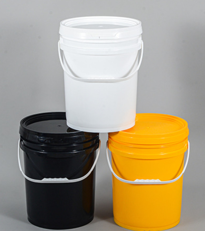 Stackable Five Gallon Plastic Pails 20Liter Capacity For Various Applications
