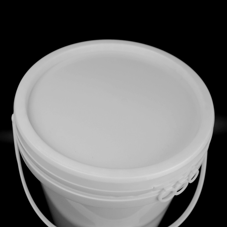 20L Plastic Stackable Buckets with Lids