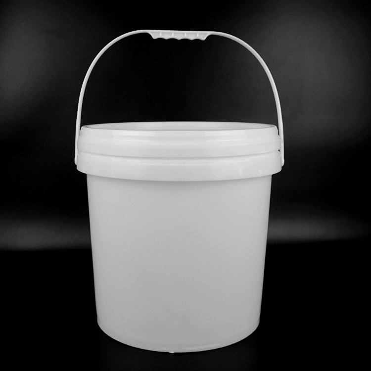 SGS Approval 18Kg Round White Pail With Cover Durable Large Capacity