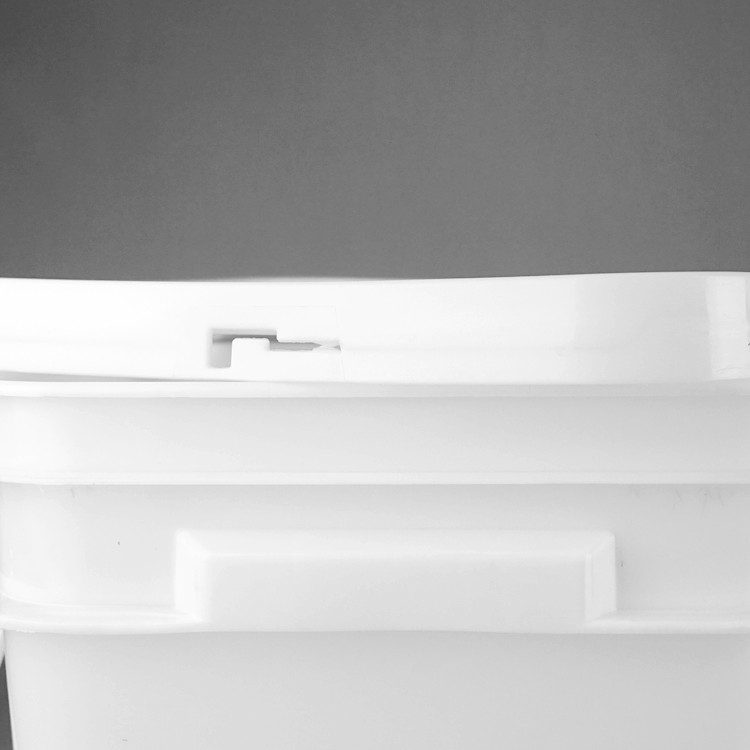 Chemical Resistance Square Plastic Bucket IML Or Thermal Transfer Or Screen Printing
