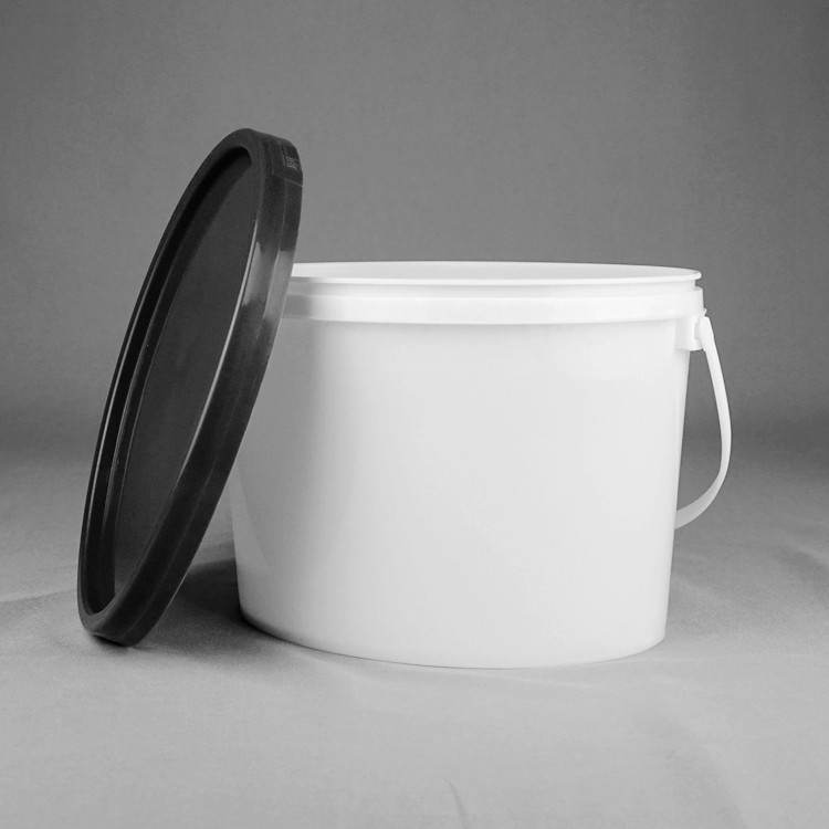 5.5L Oval Plastic Packaging Bucket Customized With A Lid And Hand Pull