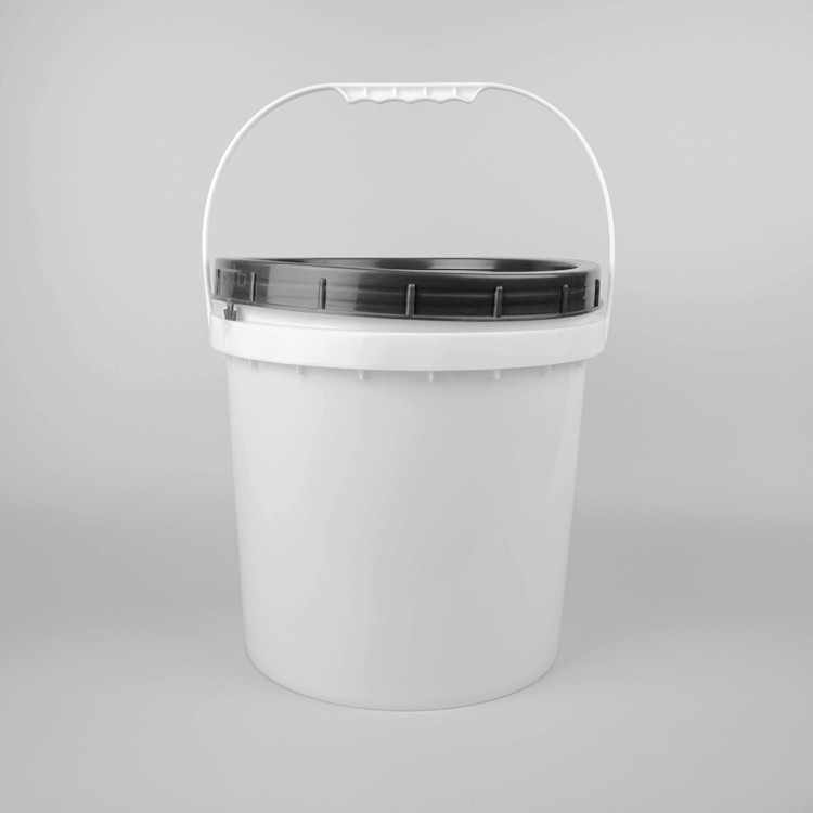 OEM ODM Welcome 8L Small Plastic Sand Pails Water Storage Bucket With Screw Lid