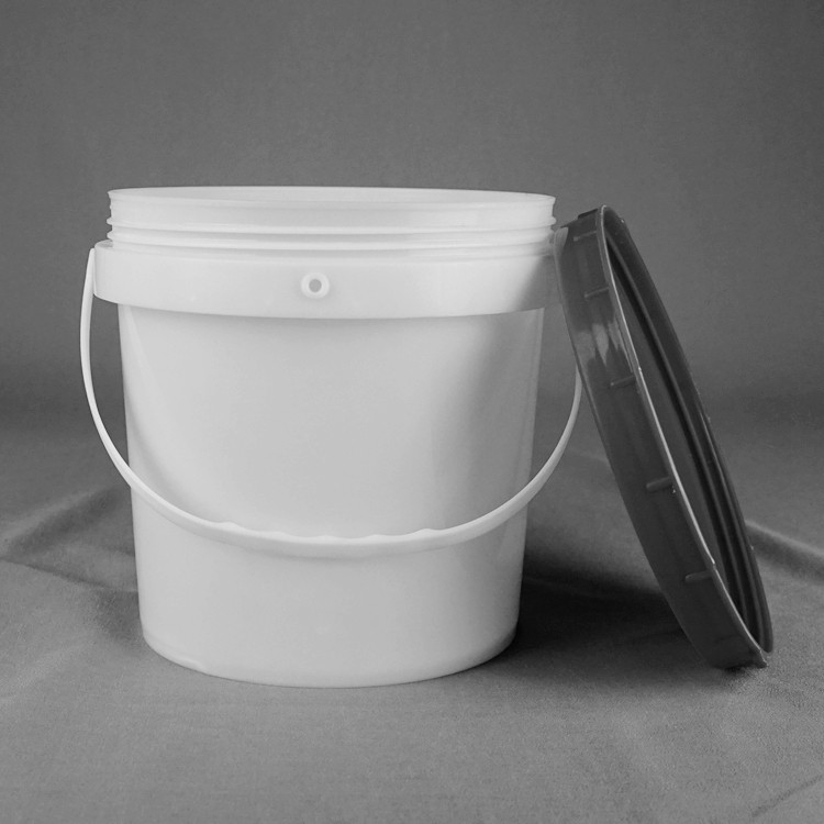 8L 25cm Height Plastic Toy Buckets With Screw Lid Custom Color