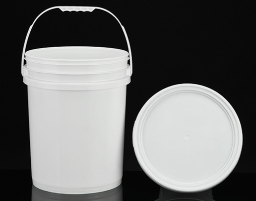 Convenient Handle Snap On Lid 5 Gallon Plastic Buckets 15.5 Inches