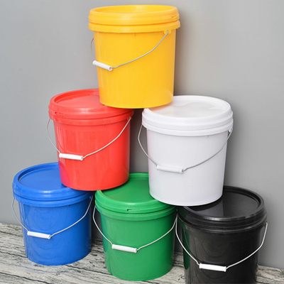 Durable Plastic Buckets With Handle And Lid For Convenient Storage