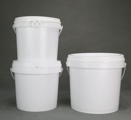 Leakproof Plastic Buckets With Snap On Lids And Handles For Food Storage
