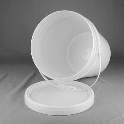 HDPE Lubricant Bucket Industrial Grade White PP 20L Capacity